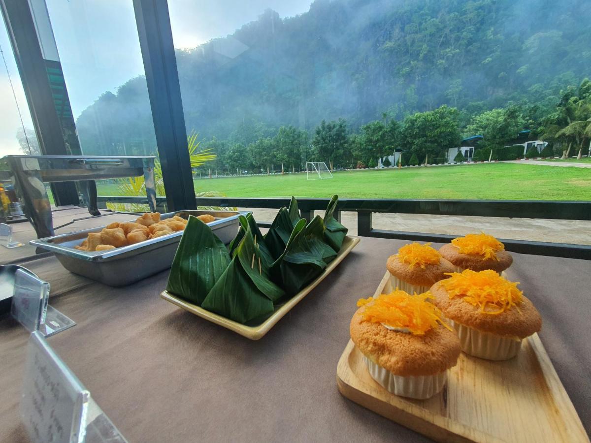 Phuphayot Resort Trang Exterior photo