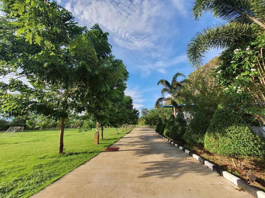 Phuphayot Resort Trang Exterior photo
