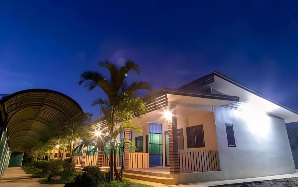 Phuphayot Resort Trang Exterior photo