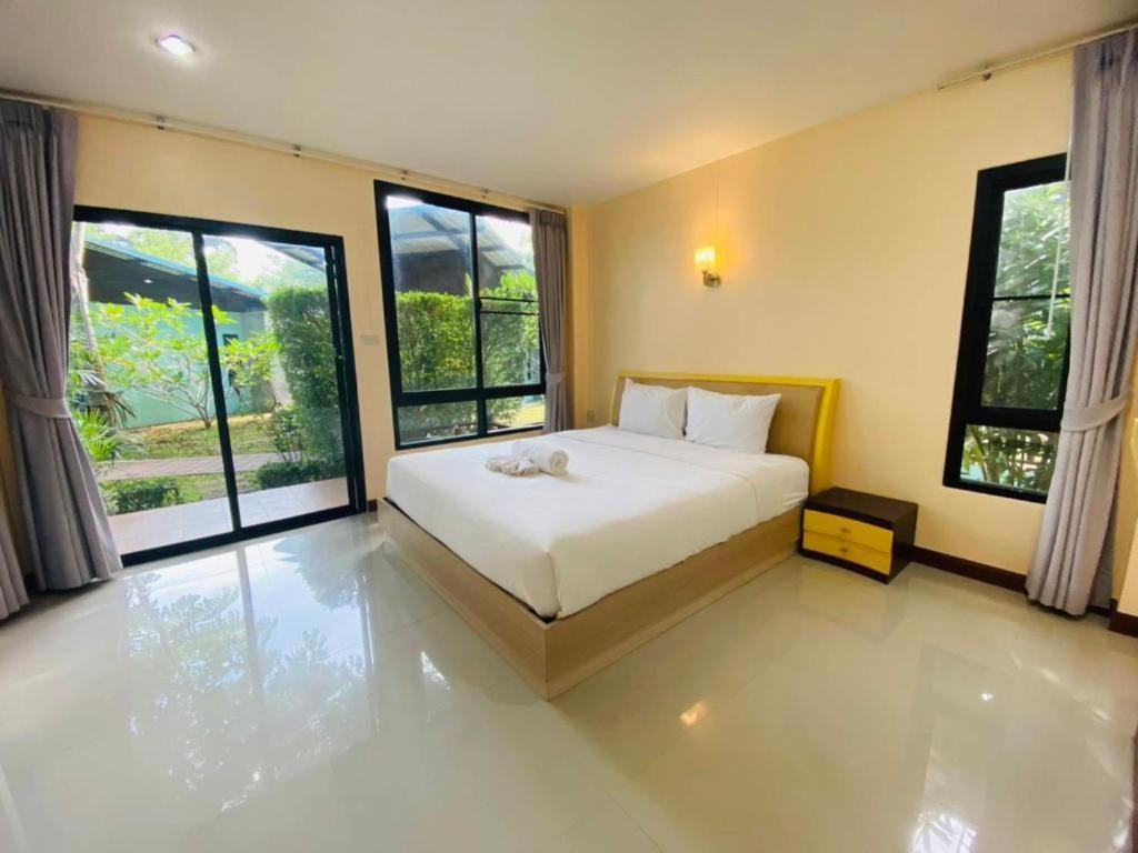 Phuphayot Resort Trang Exterior photo