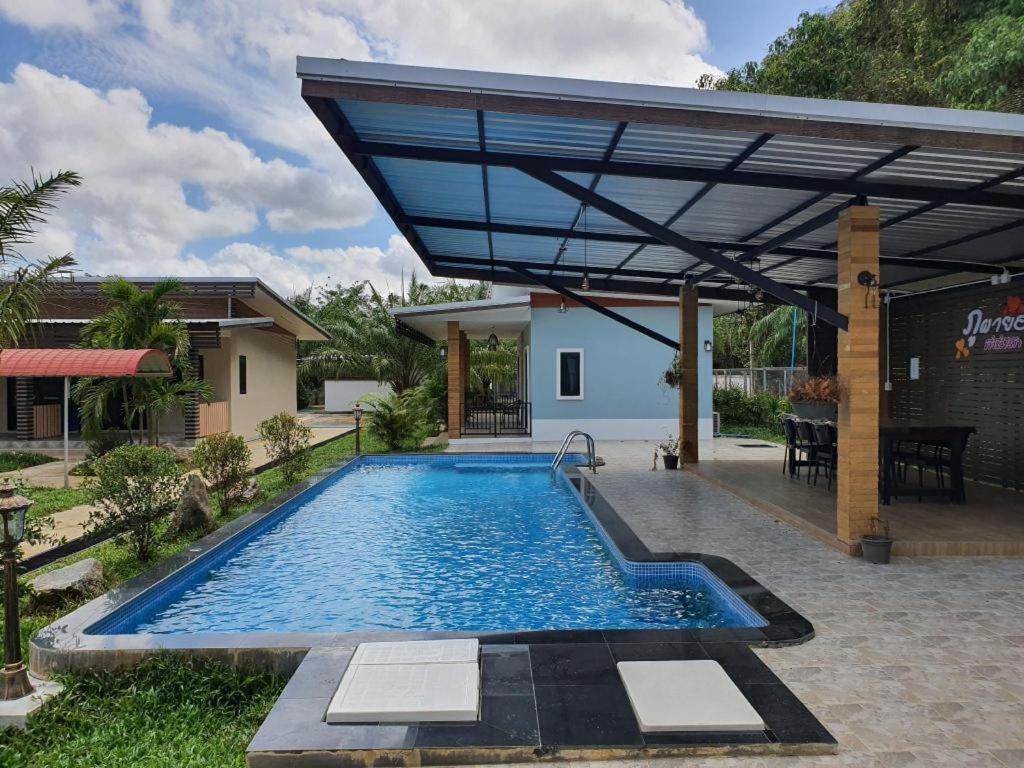 Phuphayot Resort Trang Exterior photo